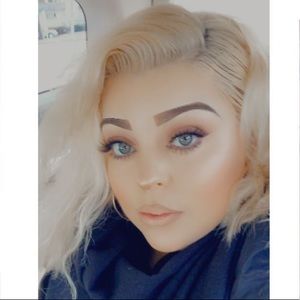 Meet your Posher, Jenny